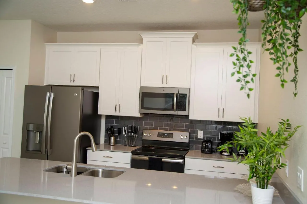 5 Bdrm4 Bath -Champions Gate Golf Resort-Sleep 12 대번포트 펜션